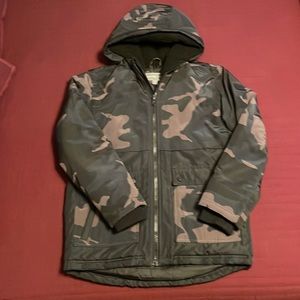 Micheal KORS Boy Coat Black Camo Sz 14/16